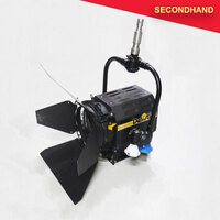 DeSisti Leonardo Mod:310 1200w Studio Fresnel with Barndoor Pole Operated Pan & Tilt (secondhand)