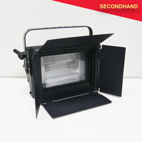 Selecon HUI 500w Cyc Flood Light with Barndoors (secondhand)