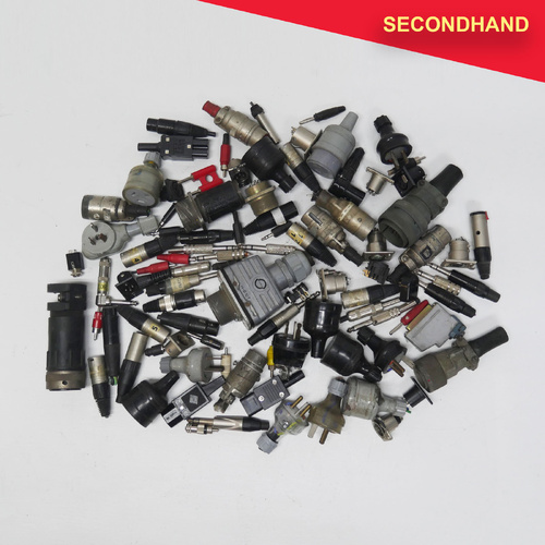 Quantity of Assorted Used Connectors & Parts  [B]  (secondhand)