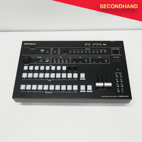 Roland V-800HD MKII Multi format Video Switcher Missing Knobs & 3x Button Caps (secondhand)